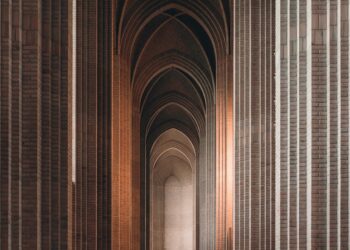 Sacré Terreur scaled