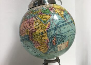 Un monde de fous ©Eric Desordre scaled