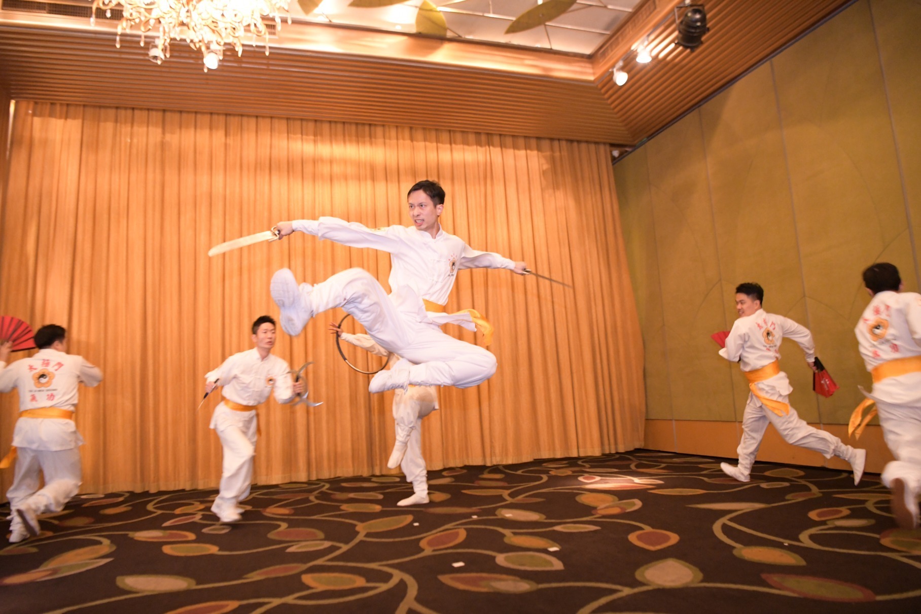 Danse du sabre Tai Ji Men