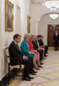 Les jambes en trop - fake news - IA