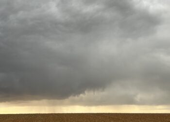 Couverte de nuages ©photo Eric Desordre 2025