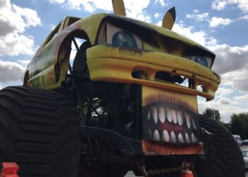 Un peu de douceur dans un monde de brutes ©photo Eric Desordre